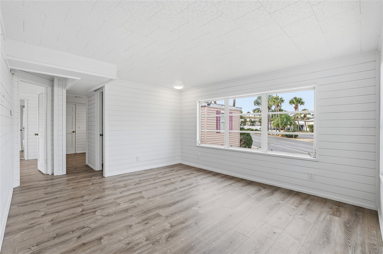 Image 15 of 65 For 4851 Gandy Boulevard B7l17