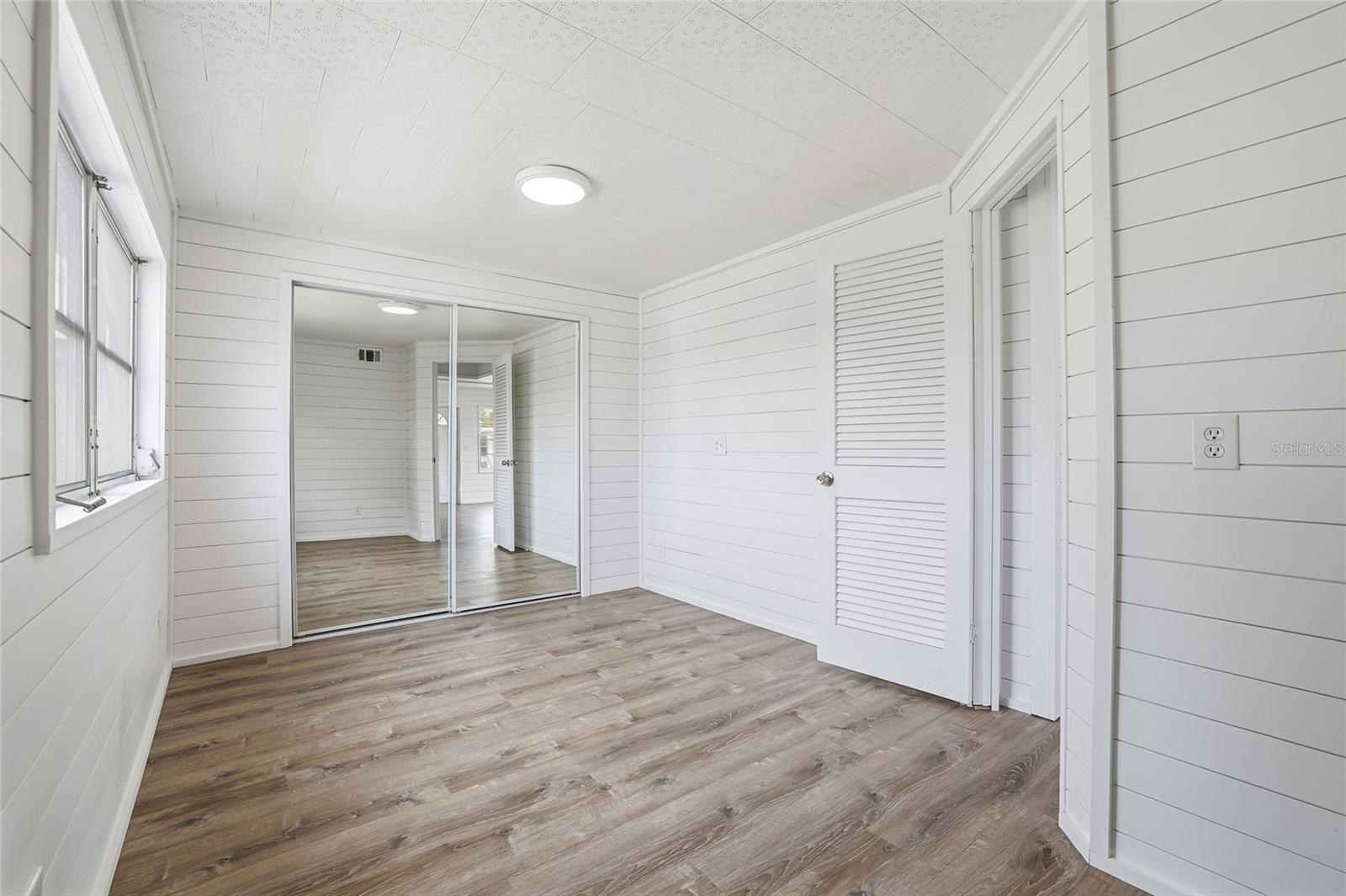 Image 17 of 65 For 4851 Gandy Boulevard B7l17
