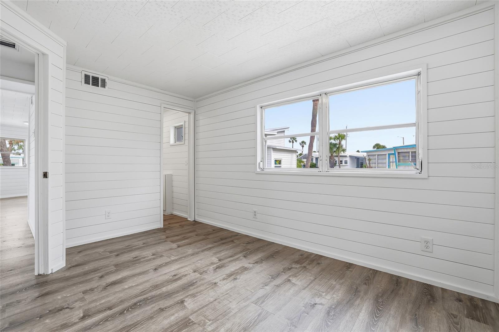 Image 18 of 65 For 4851 Gandy Boulevard B7l17
