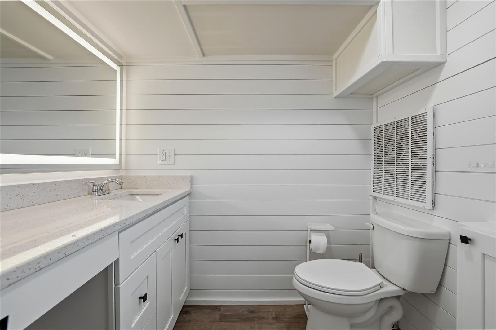 Image 20 of 65 For 4851 Gandy Boulevard B7l17
