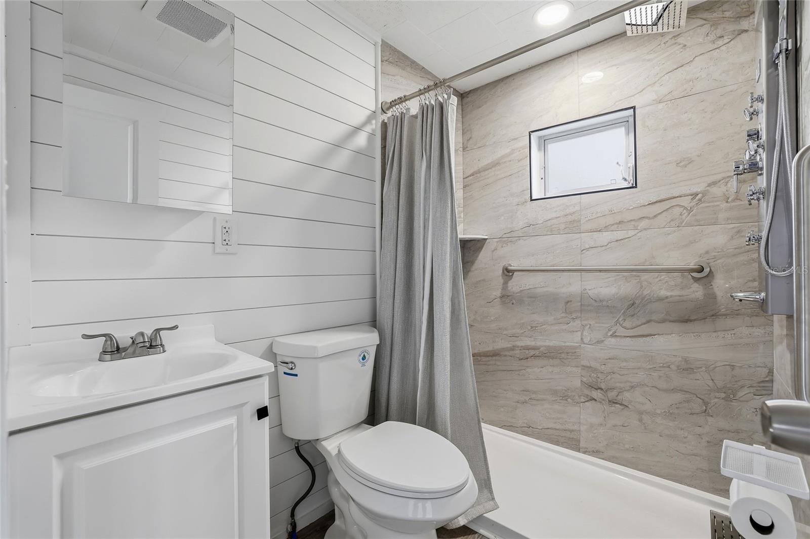 Image 23 of 65 For 4851 Gandy Boulevard B7l17