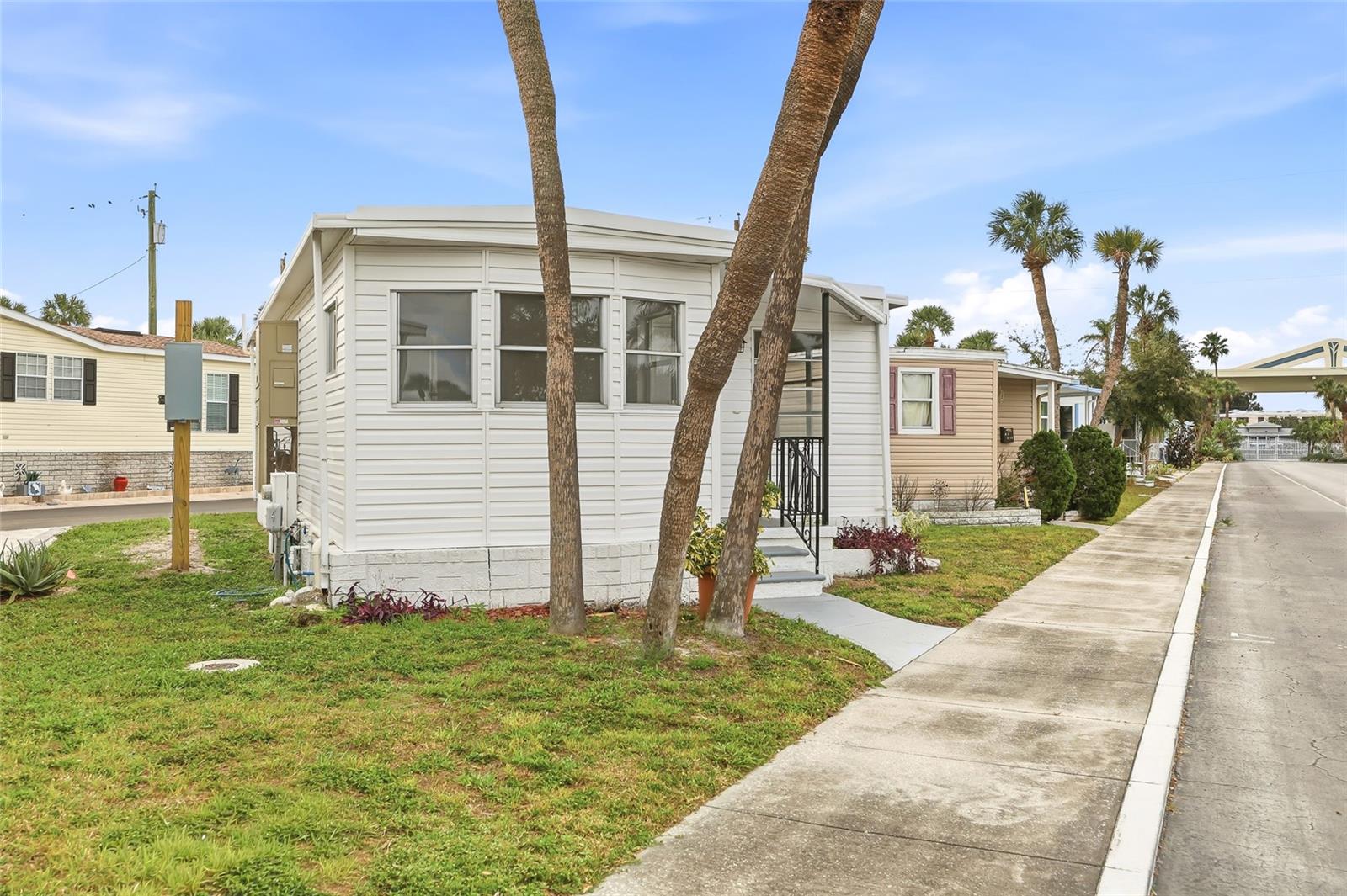 Image 3 of 65 For 4851 Gandy Boulevard B7l17