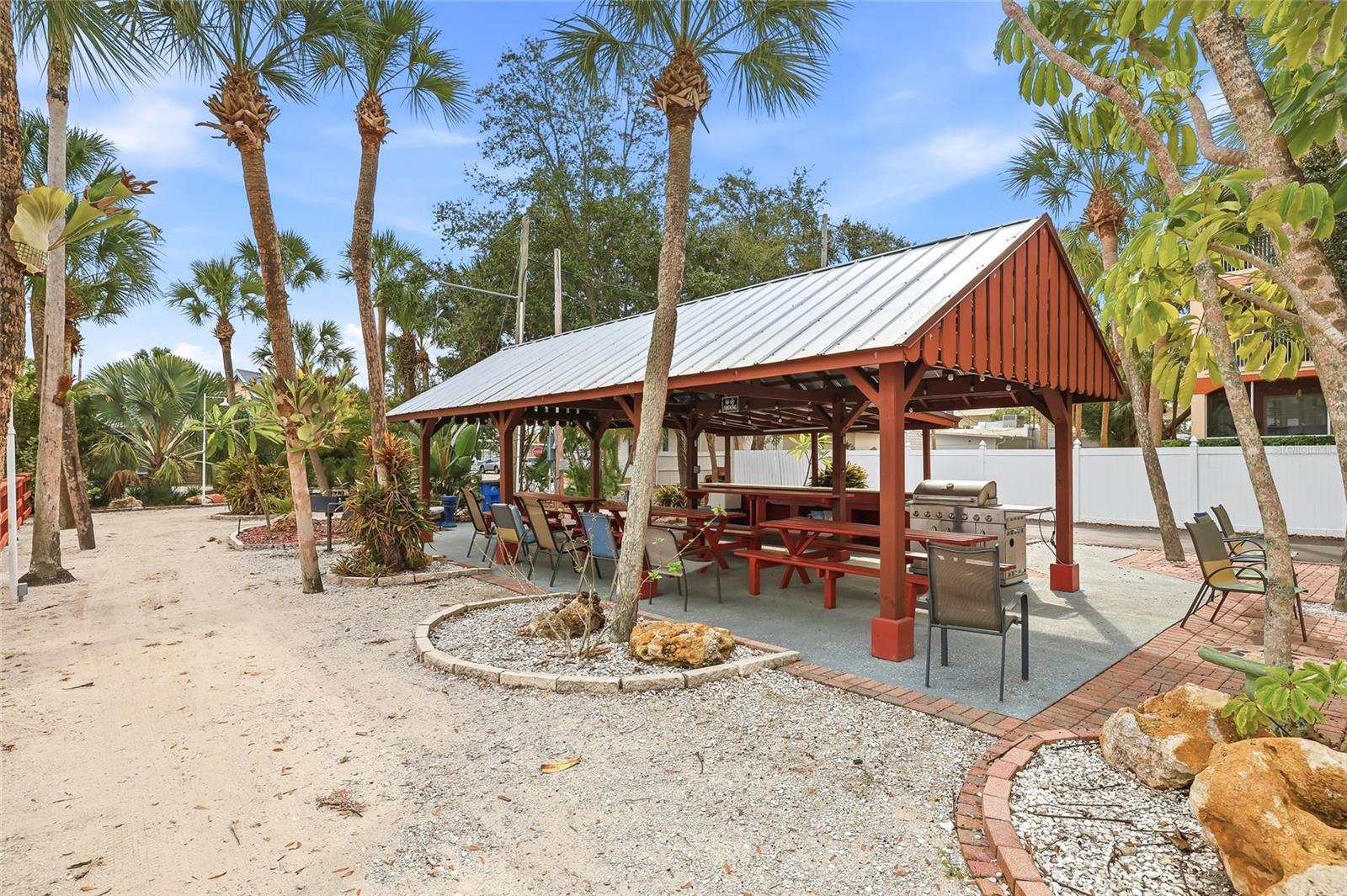 Image 39 of 65 For 4851 Gandy Boulevard B7l17