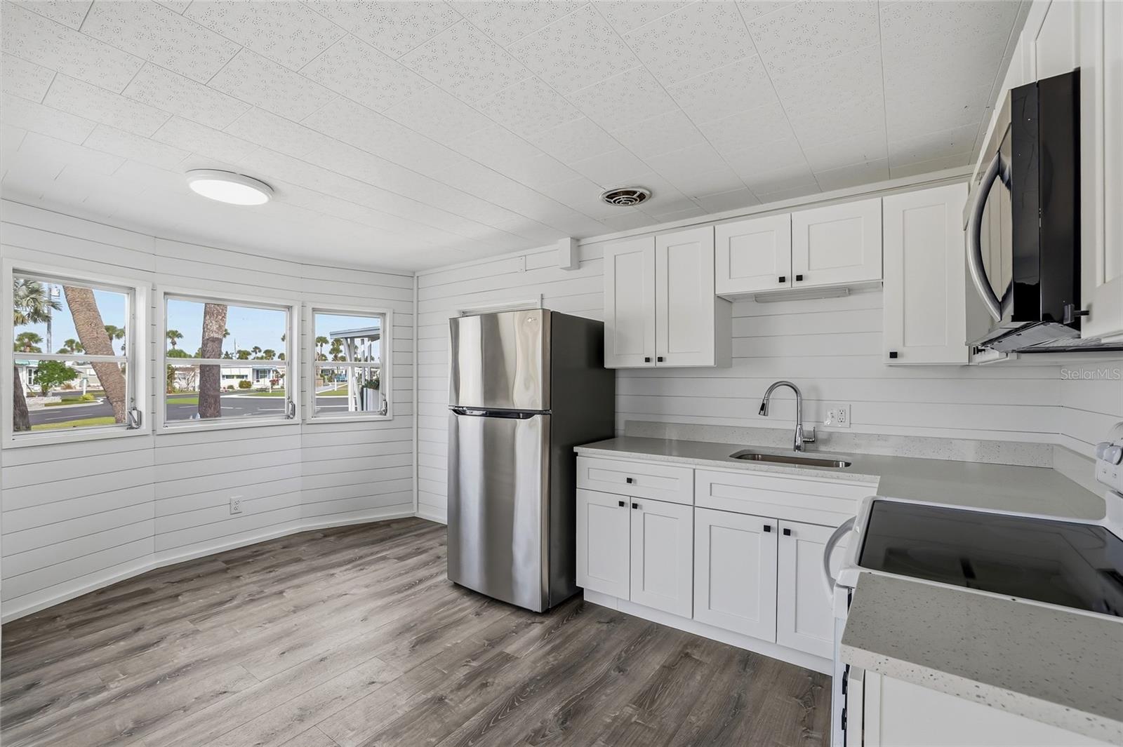 Image 9 of 65 For 4851 Gandy Boulevard B7l17