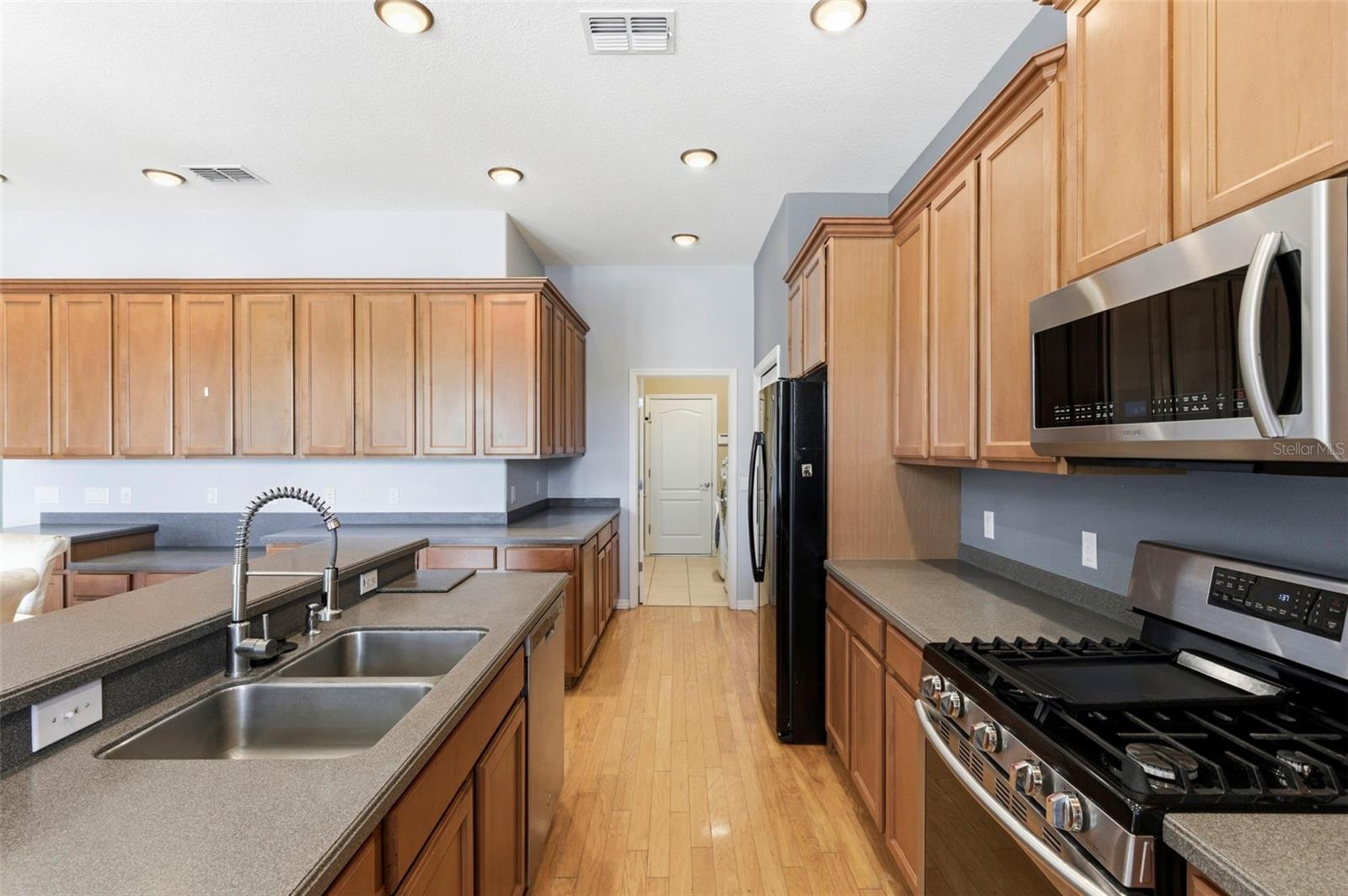 Listing photo id 18 for 20629 Wild Plum Court