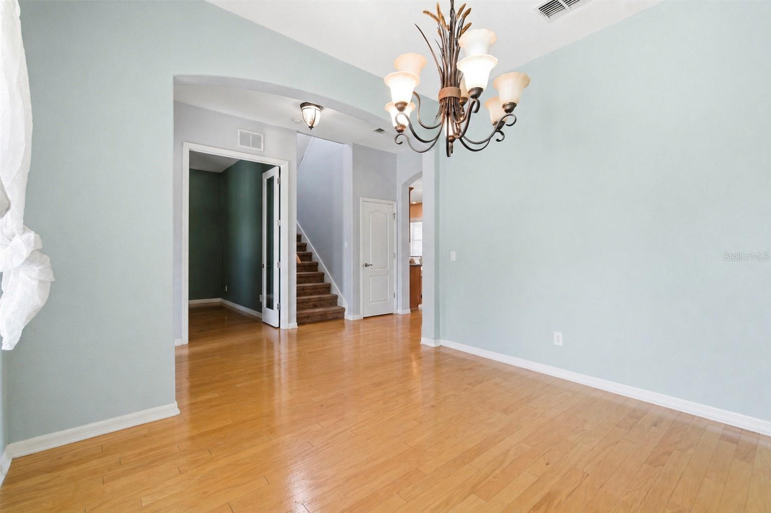 Listing photo id 7 for 20629 Wild Plum Court