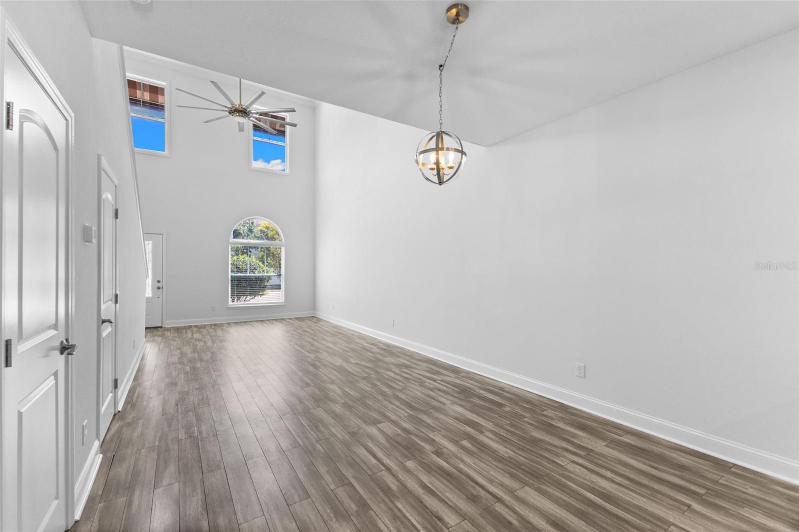 Image 11 of 45 For 8704 Kenyon View Court