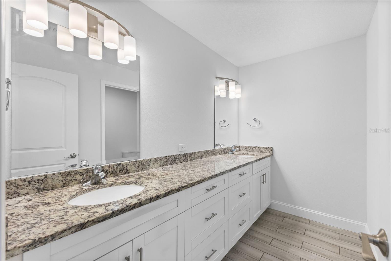 Image 35 of 45 For 8704 Kenyon View Court