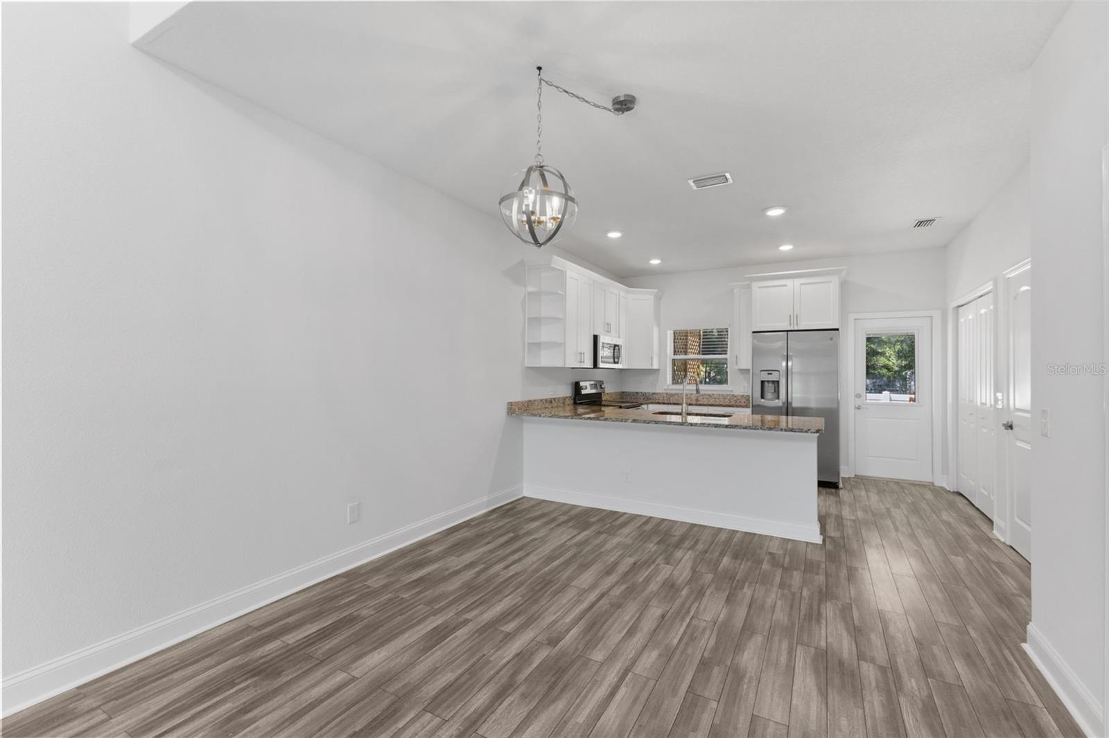 Image 6 of 45 For 8704 Kenyon View Court