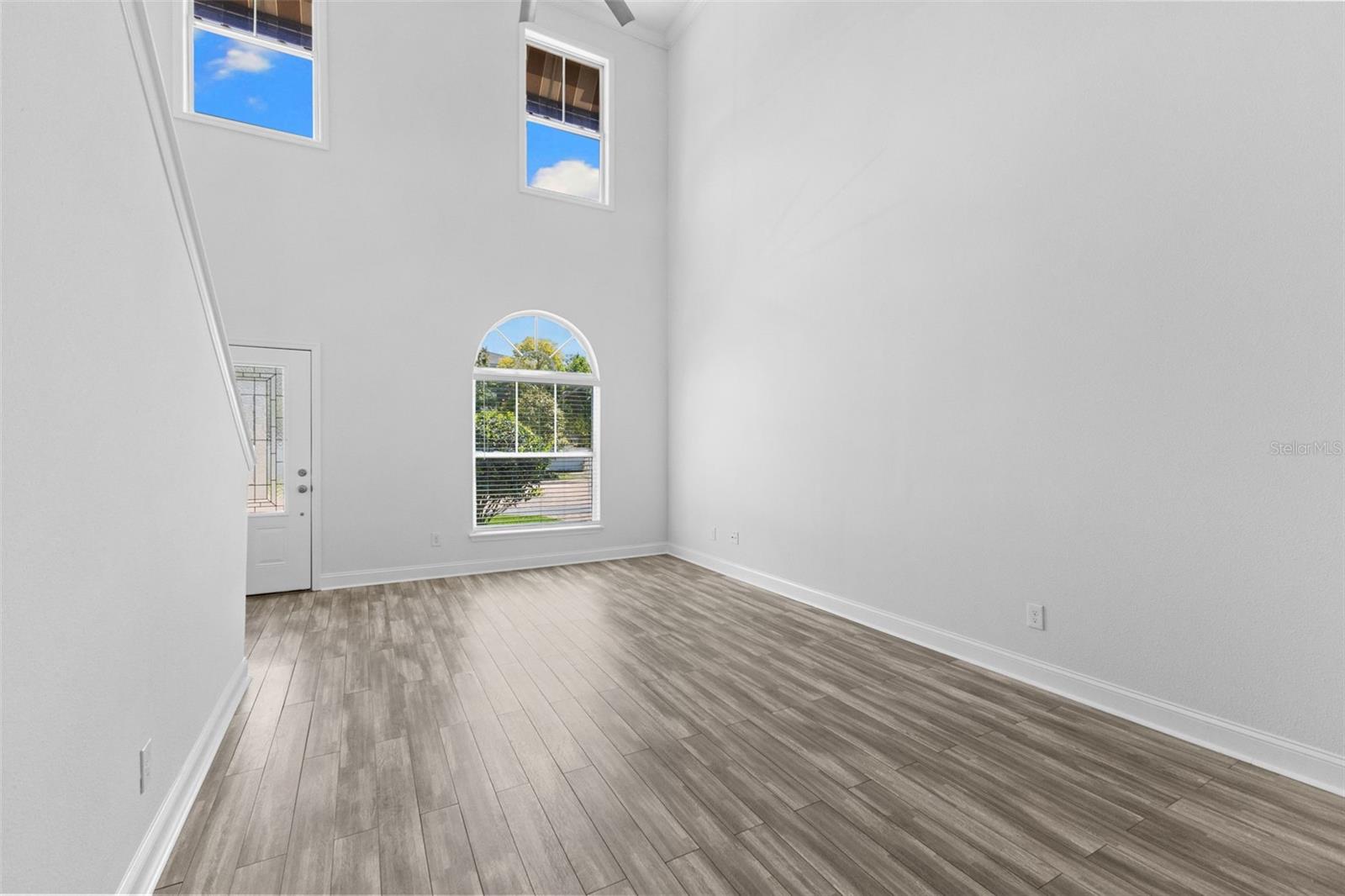 Image 7 of 45 For 8704 Kenyon View Court