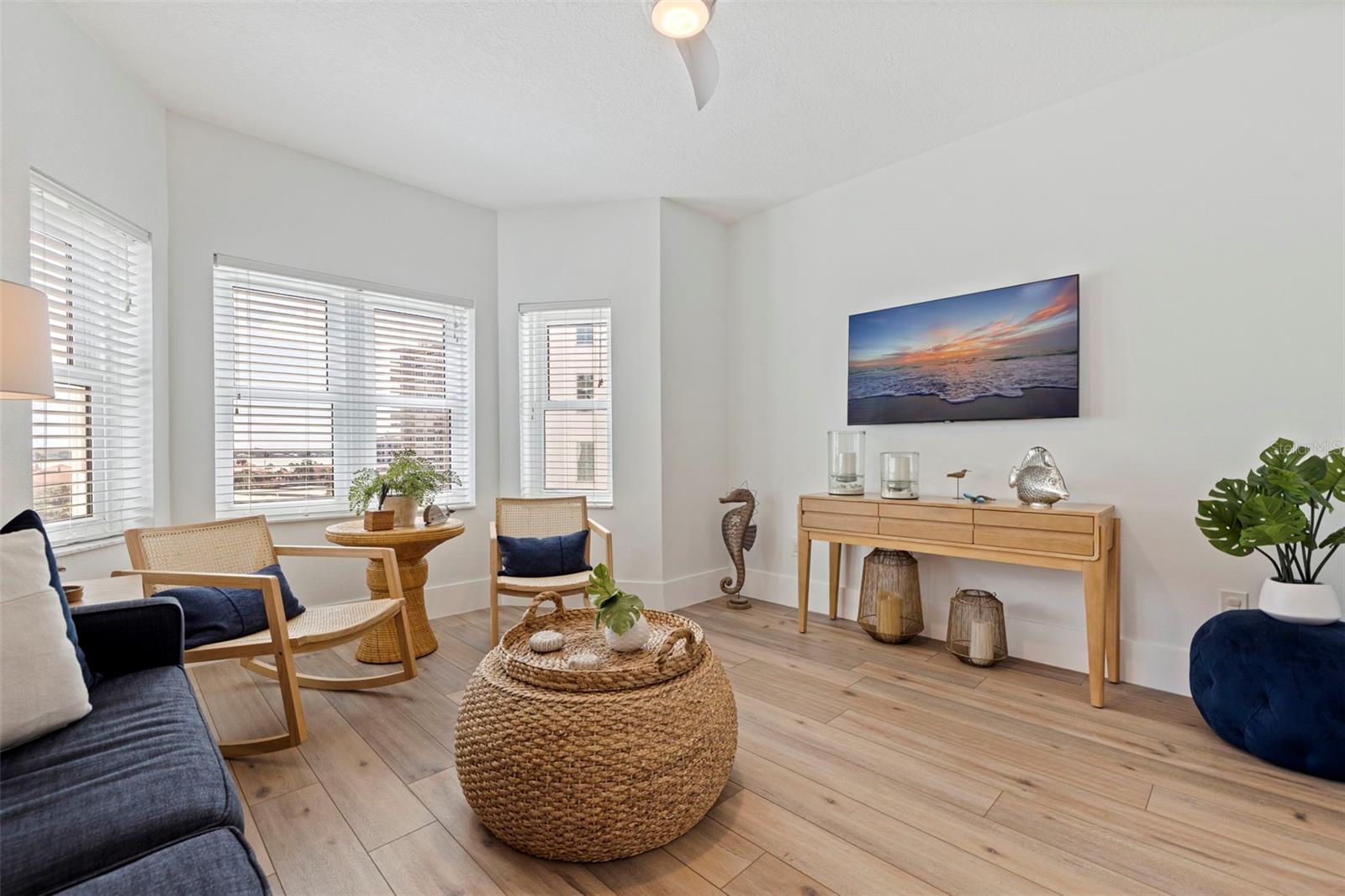 Image 12 of 69 For 1586 Gulf Boulevard 2501