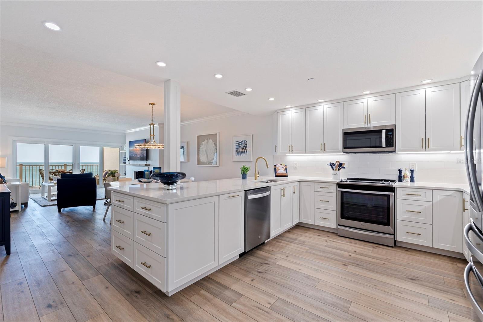 Image 3 of 69 For 1586 Gulf Boulevard 2501
