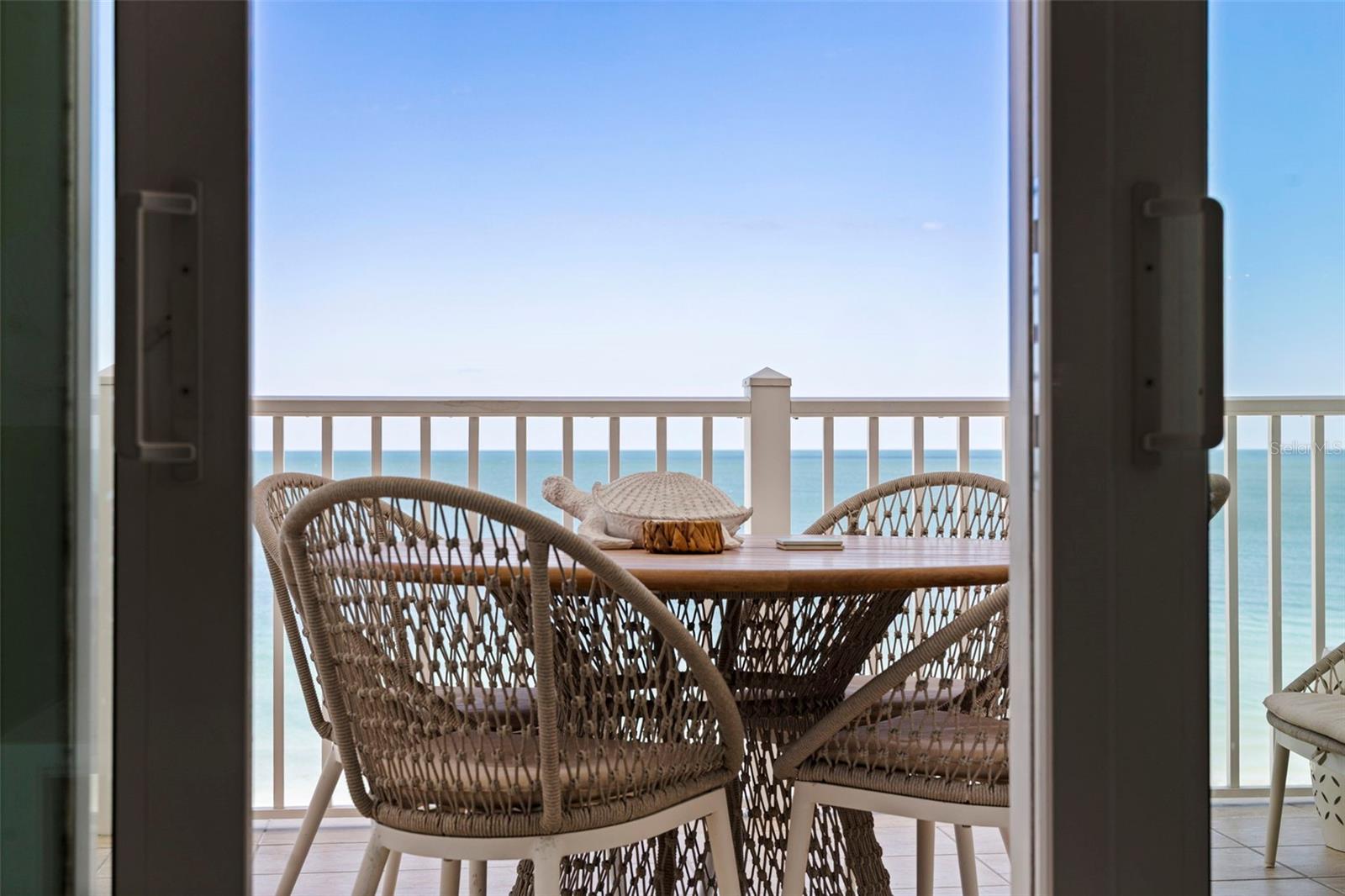 Image 44 of 69 For 1586 Gulf Boulevard 2501
