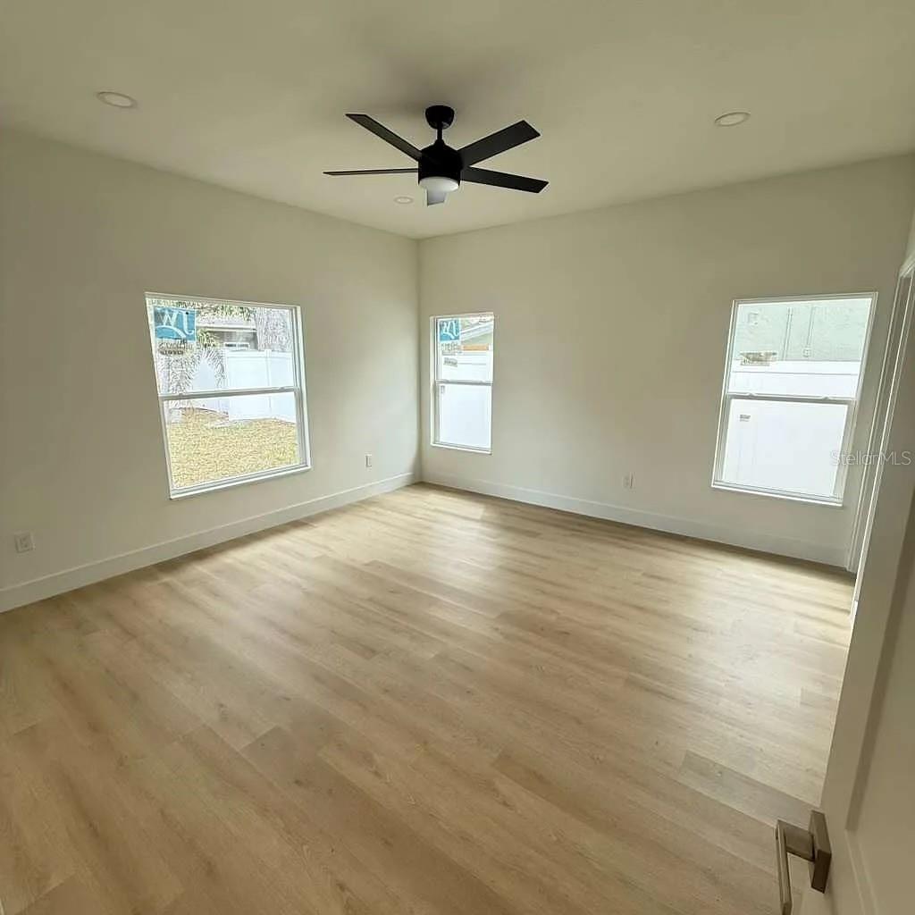 Image 13 of 15 For 13277 Center Avenue