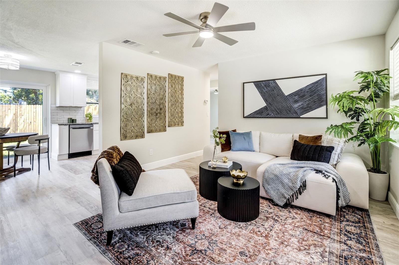 Image 4 of 18 For 3579 Pocahontas Drive