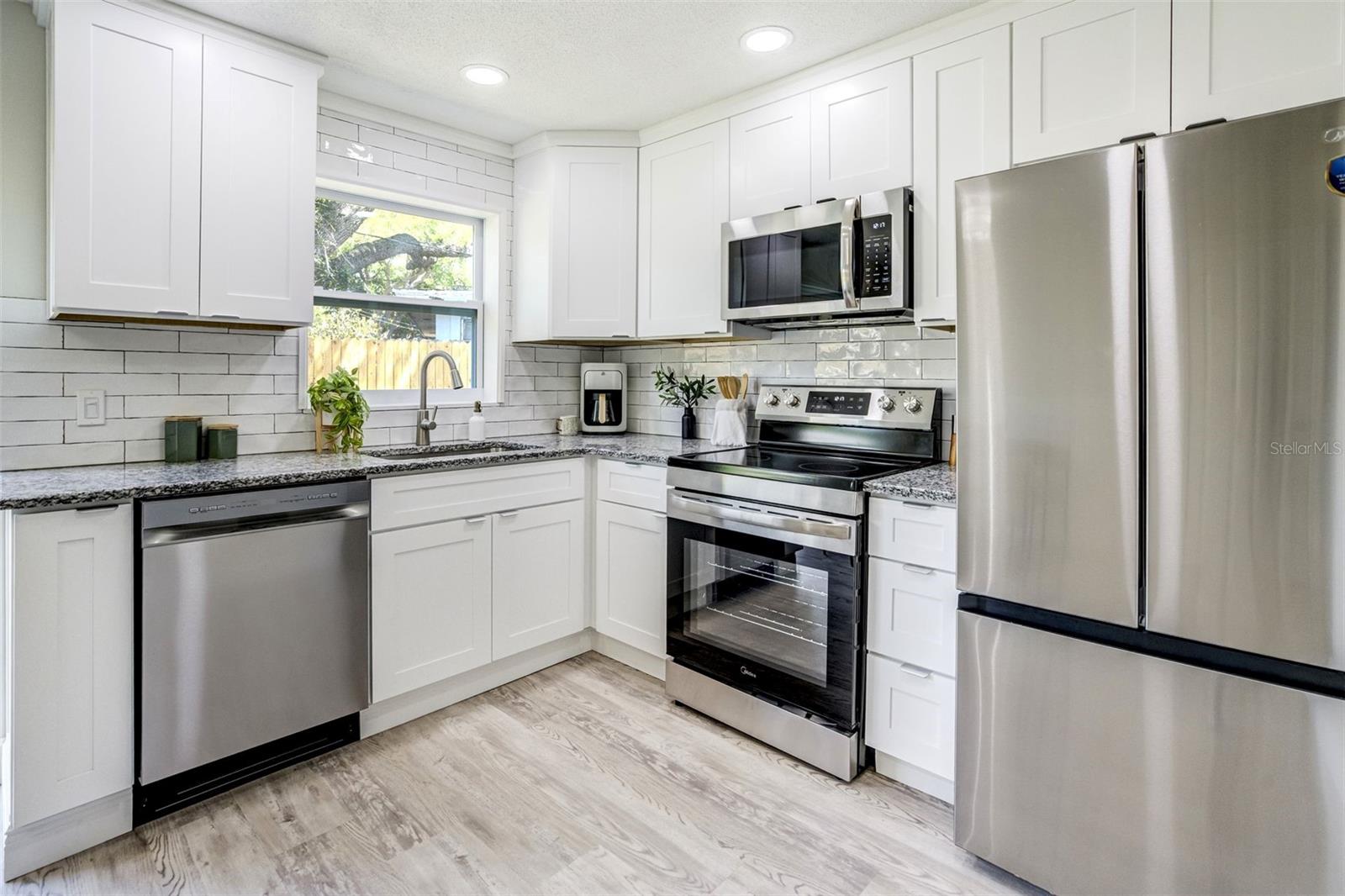 Image 6 of 18 For 3579 Pocahontas Drive