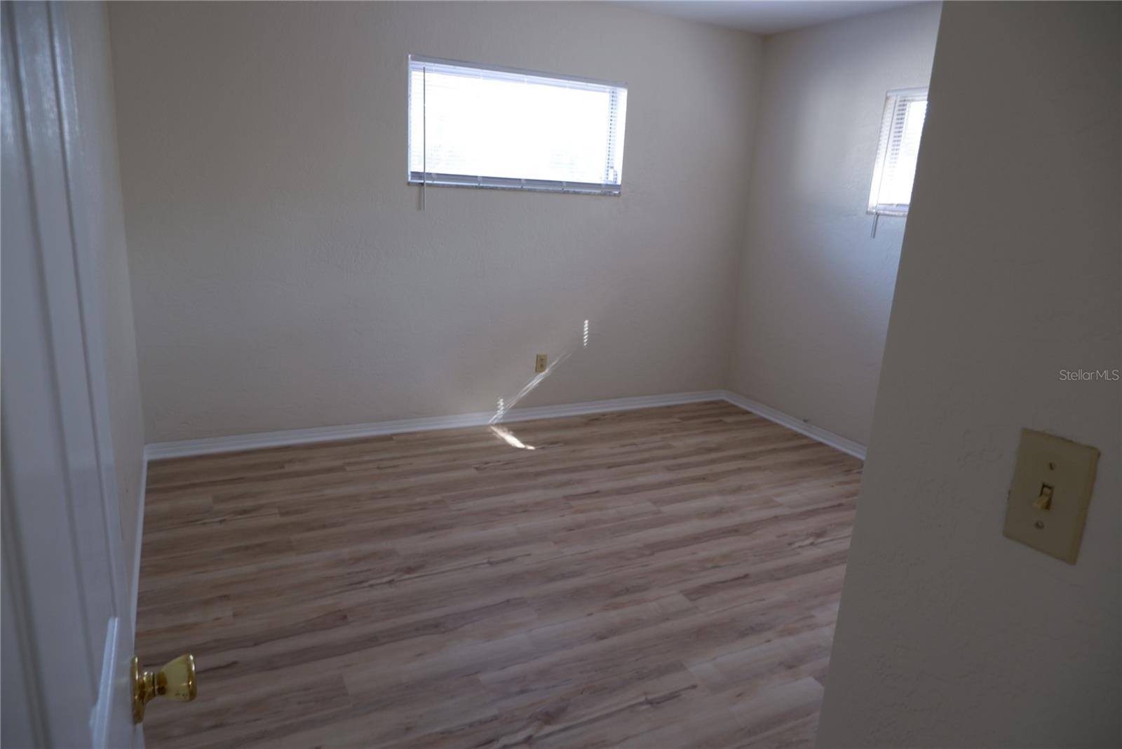 Image 3 of 17 For 8056 30th Avenue N