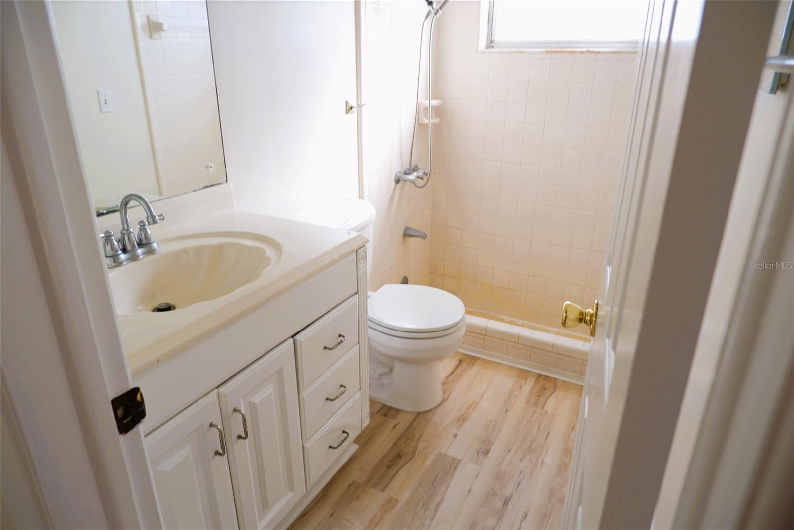 Image 4 of 17 For 8056 30th Avenue N