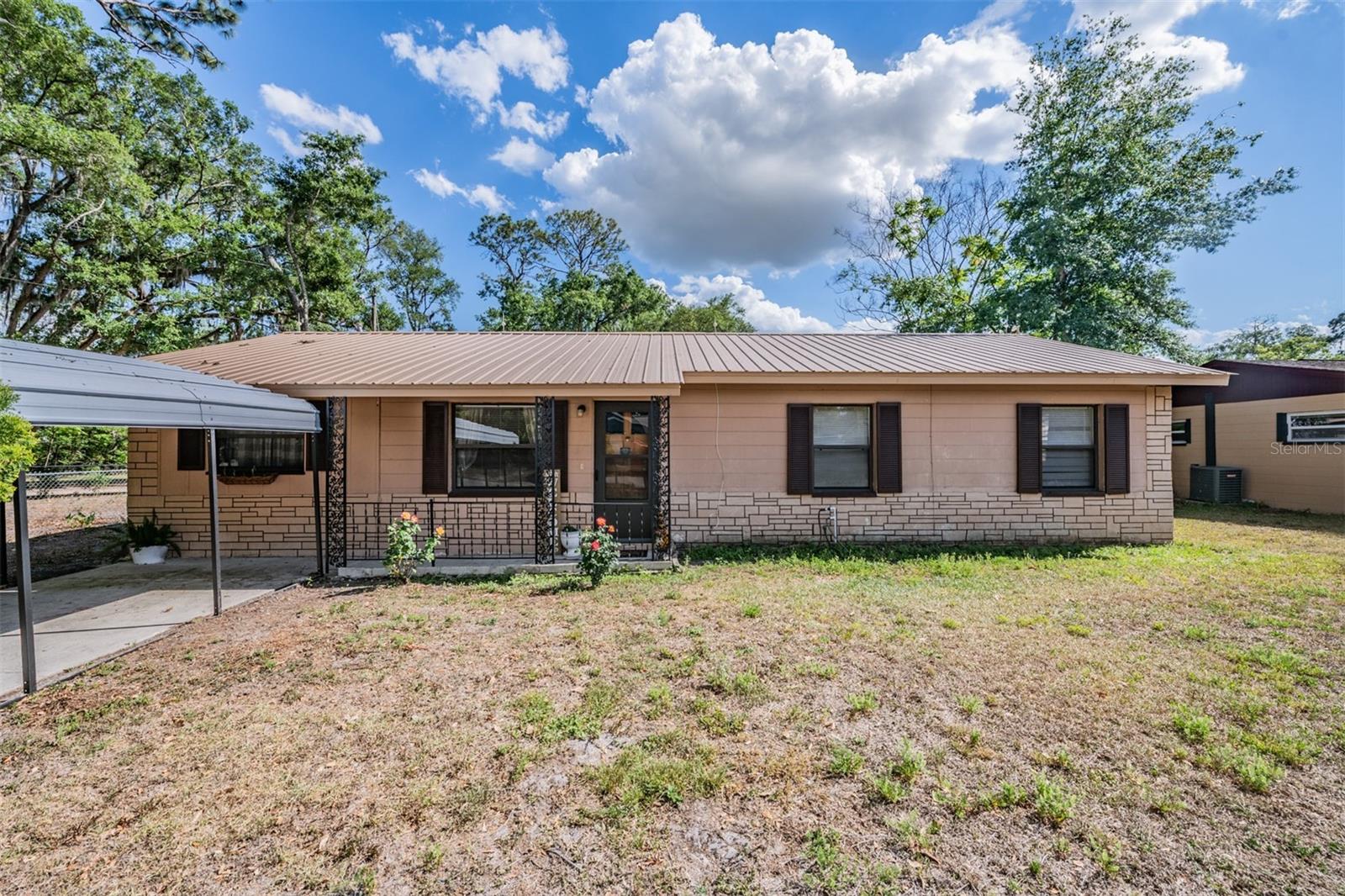 Image 11 of 57 For 39048 Blue Jay Avenue