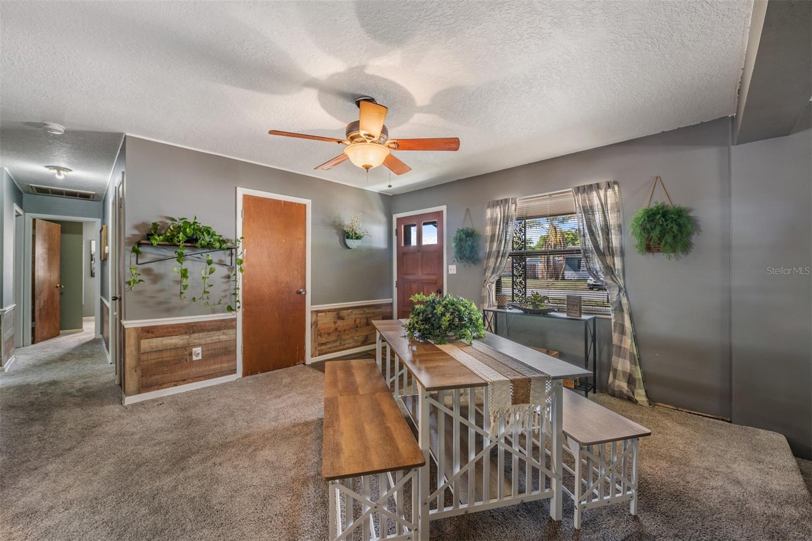 Image 12 of 57 For 39048 Blue Jay Avenue
