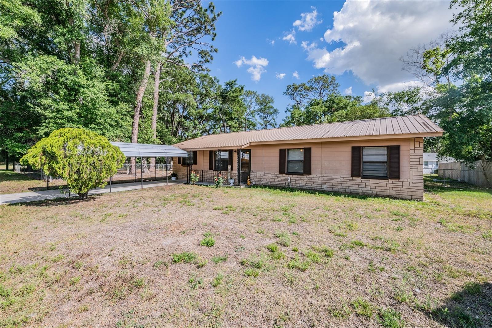 Image 16 of 57 For 39048 Blue Jay Avenue