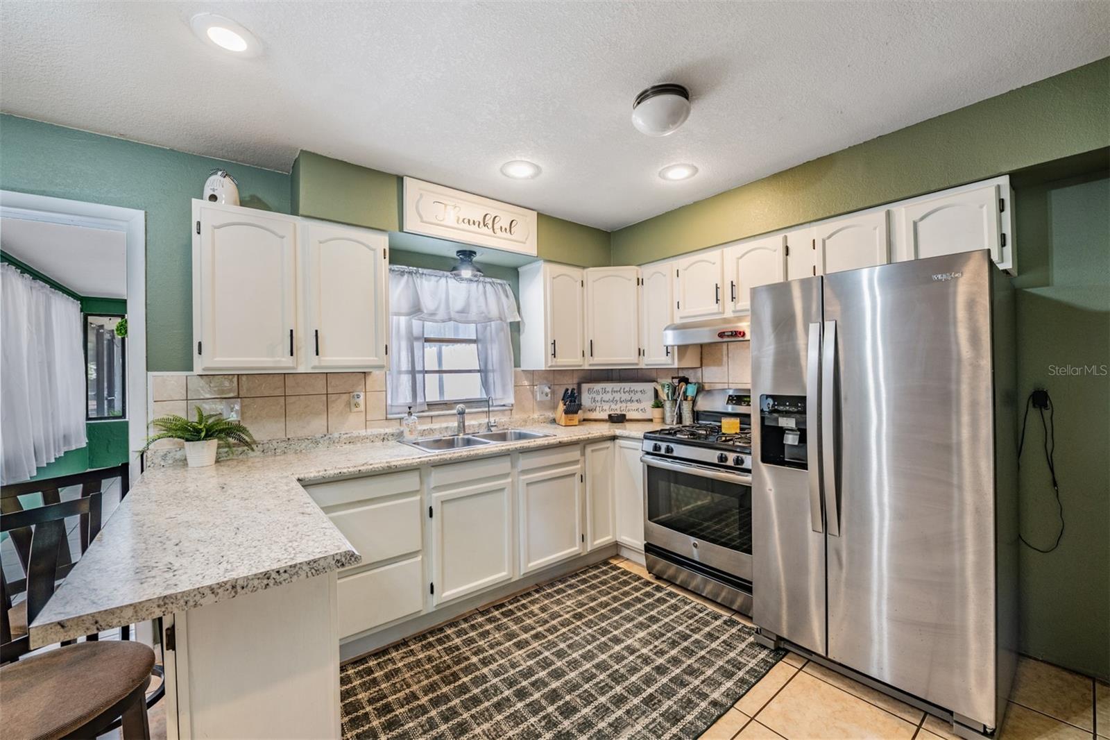 Image 3 of 57 For 39048 Blue Jay Avenue