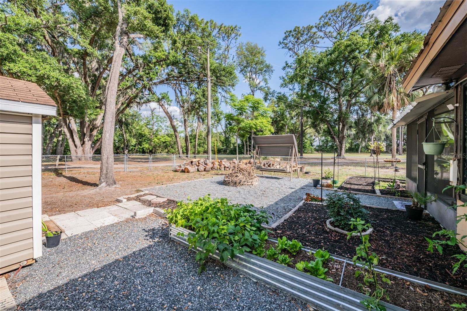 Image 30 of 57 For 39048 Blue Jay Avenue