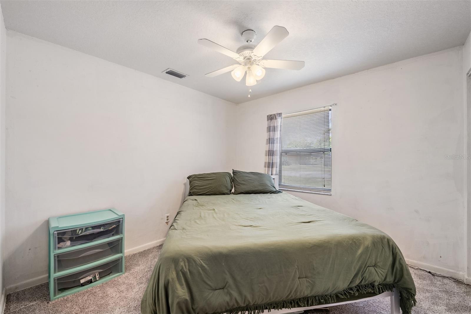 Image 34 of 57 For 39048 Blue Jay Avenue