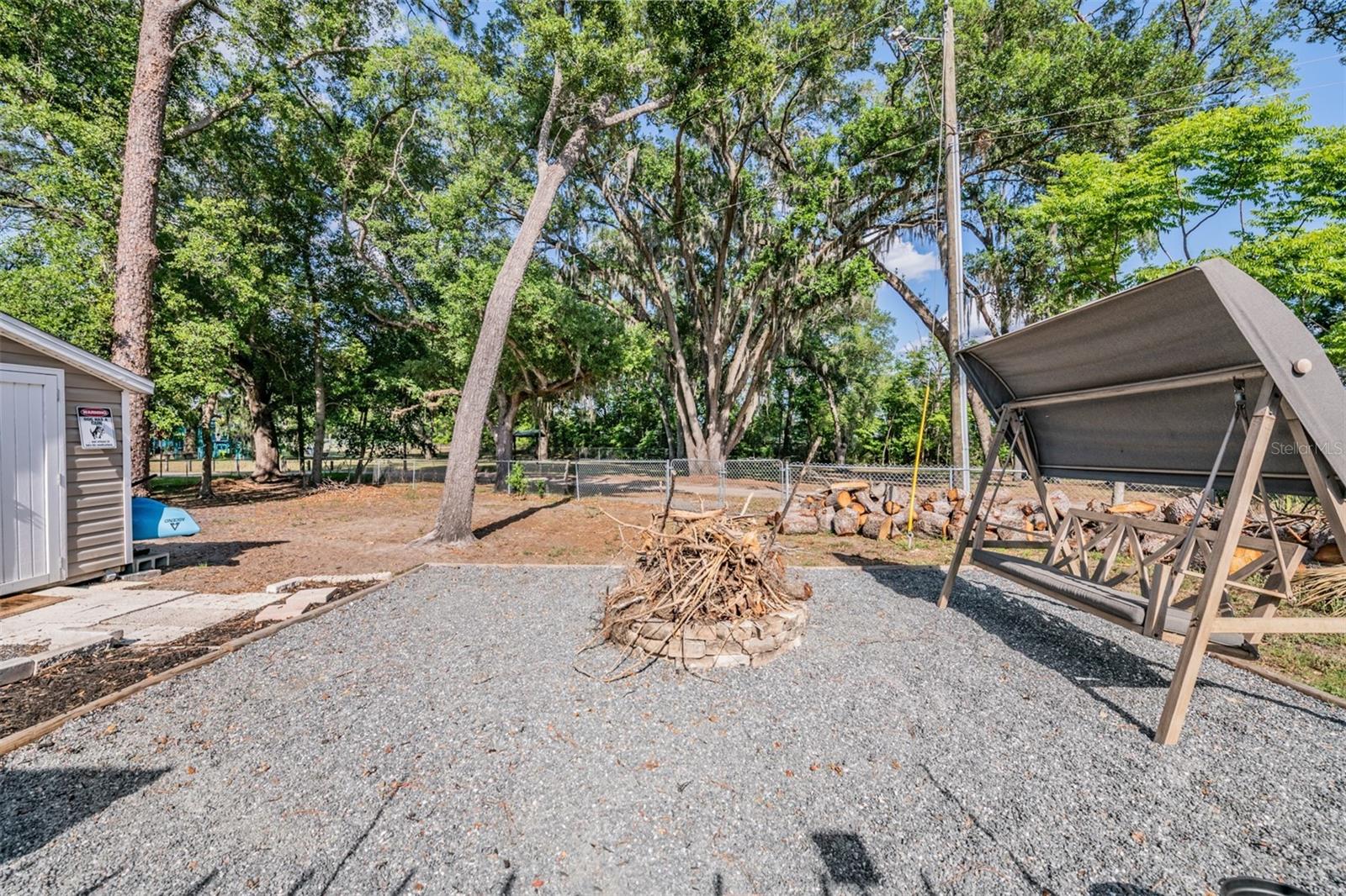 Image 41 of 57 For 39048 Blue Jay Avenue