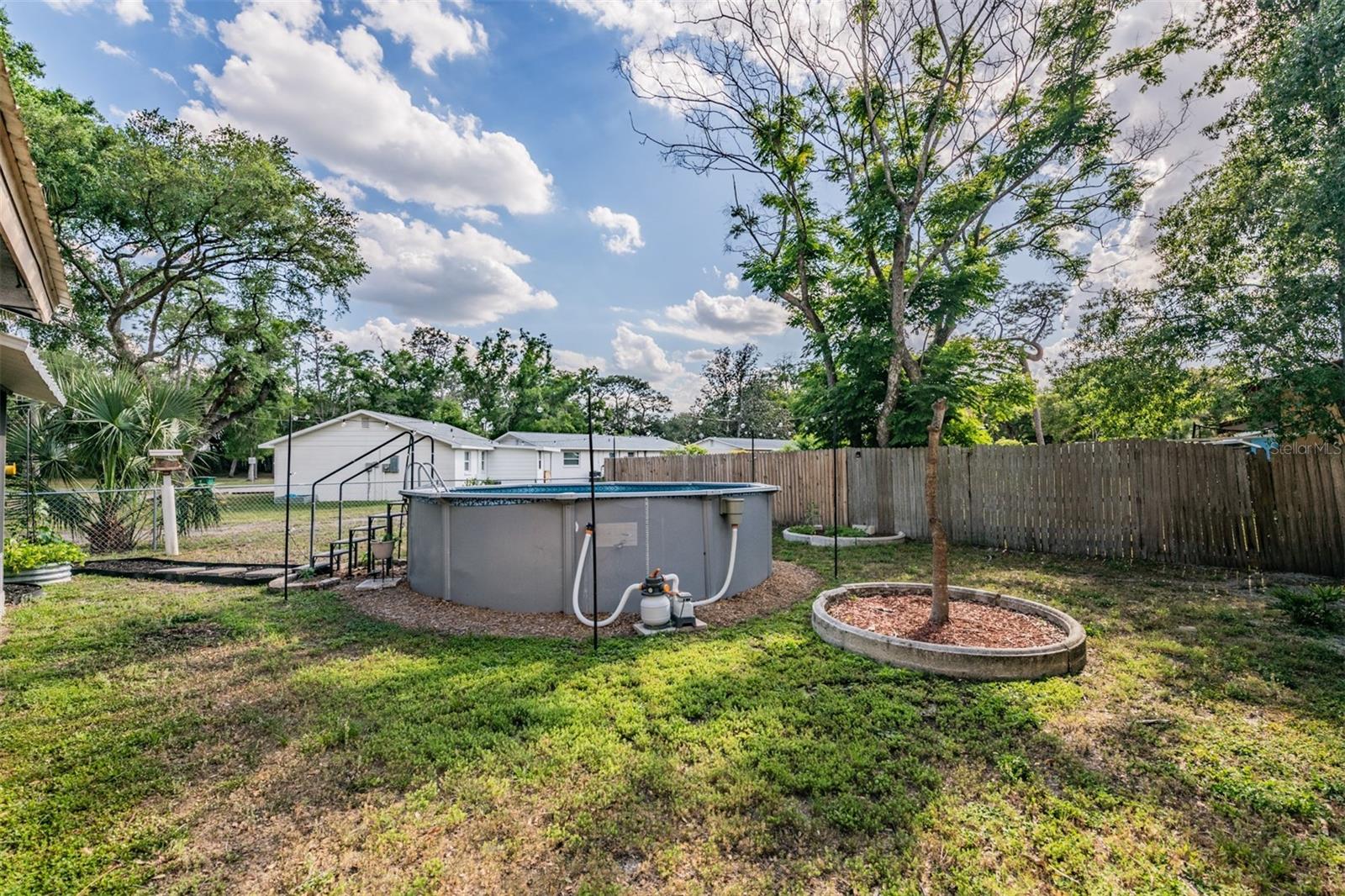 Image 43 of 57 For 39048 Blue Jay Avenue