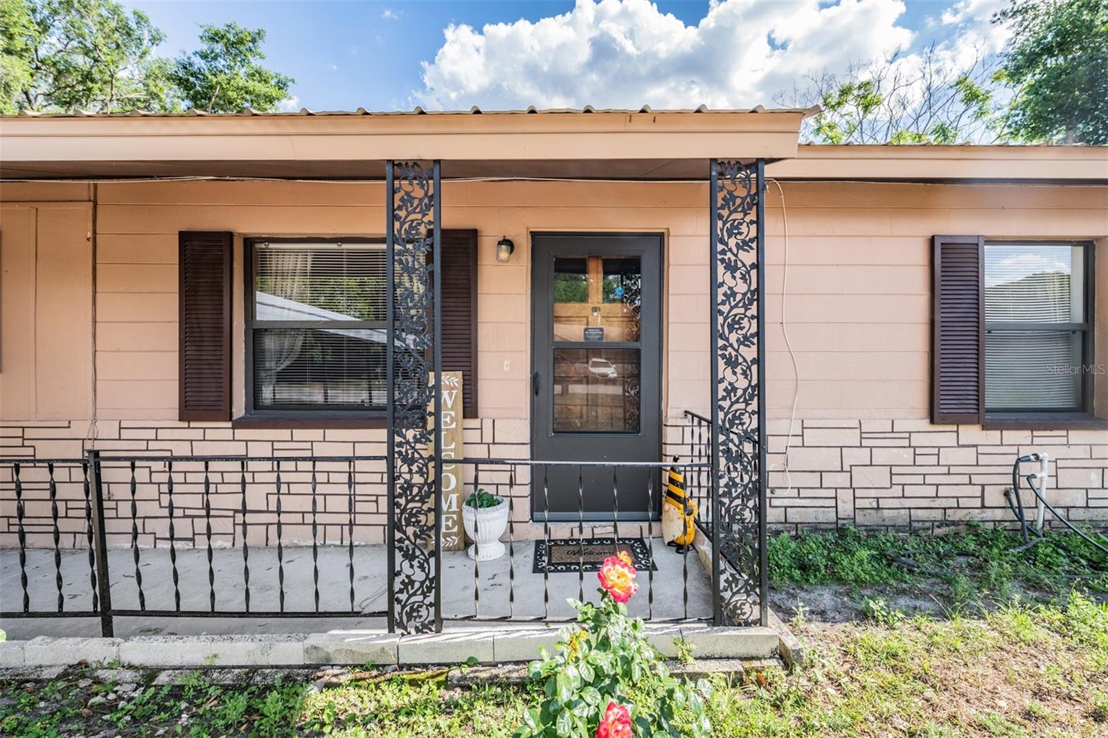 Image 6 of 57 For 39048 Blue Jay Avenue