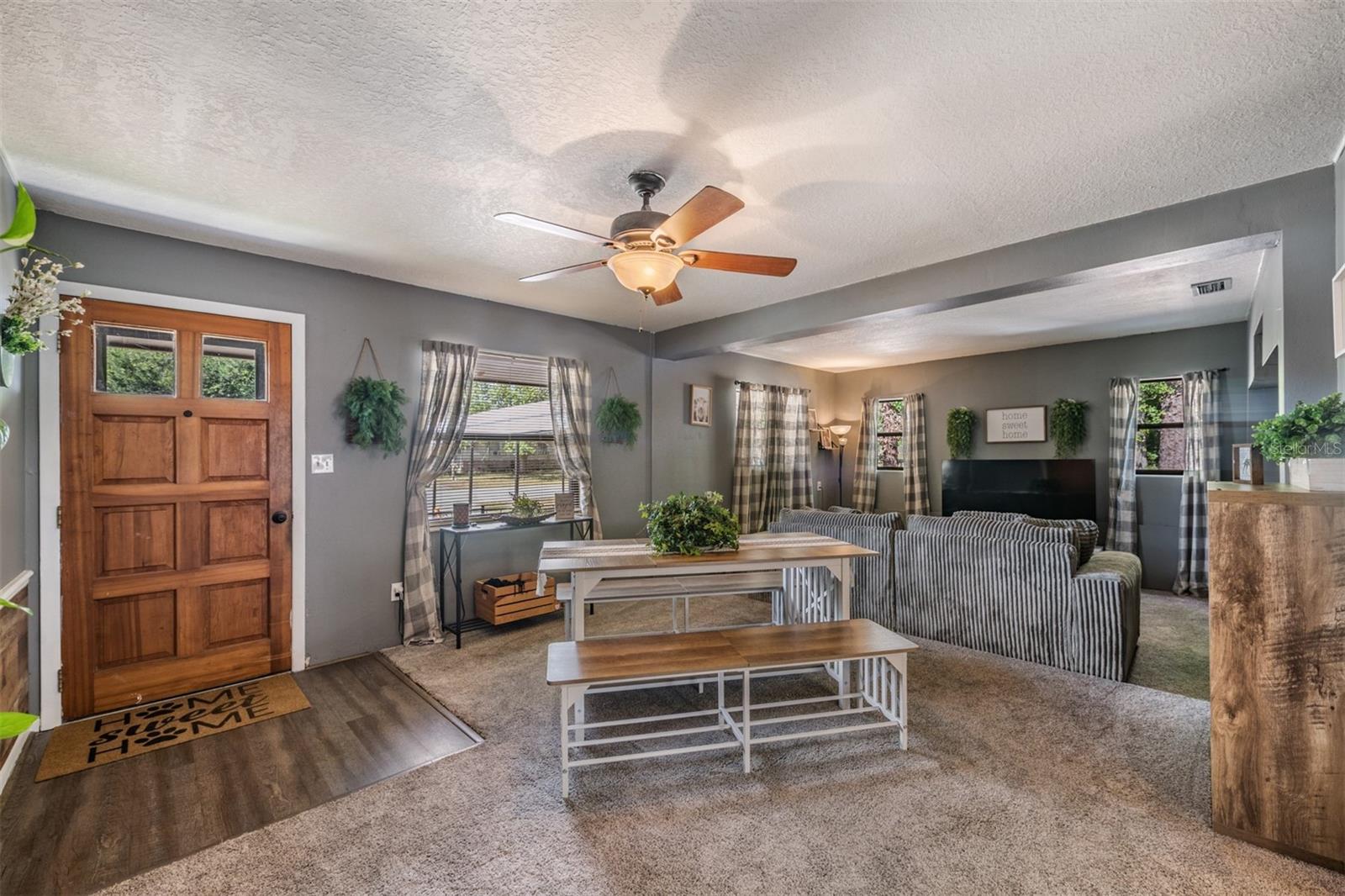 Image 7 of 57 For 39048 Blue Jay Avenue
