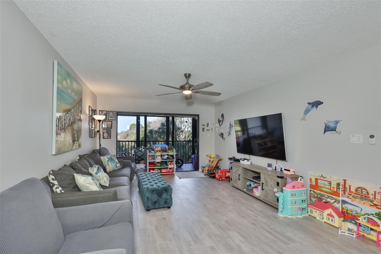 Image 12 of 38 For 5400 Park Street N 208
