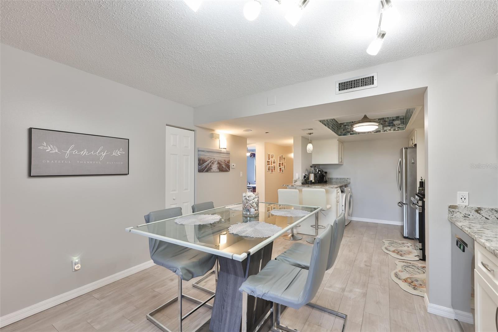 Image 3 of 38 For 5400 Park Street N 208