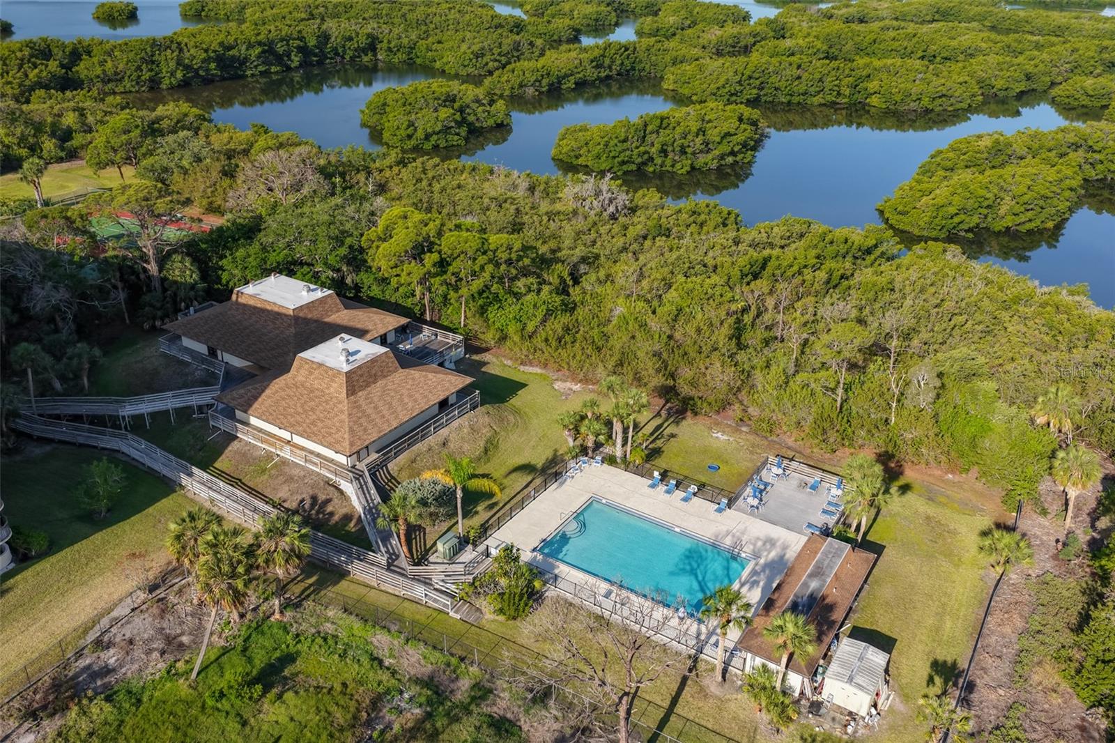 Image 33 of 38 For 5400 Park Street N 208