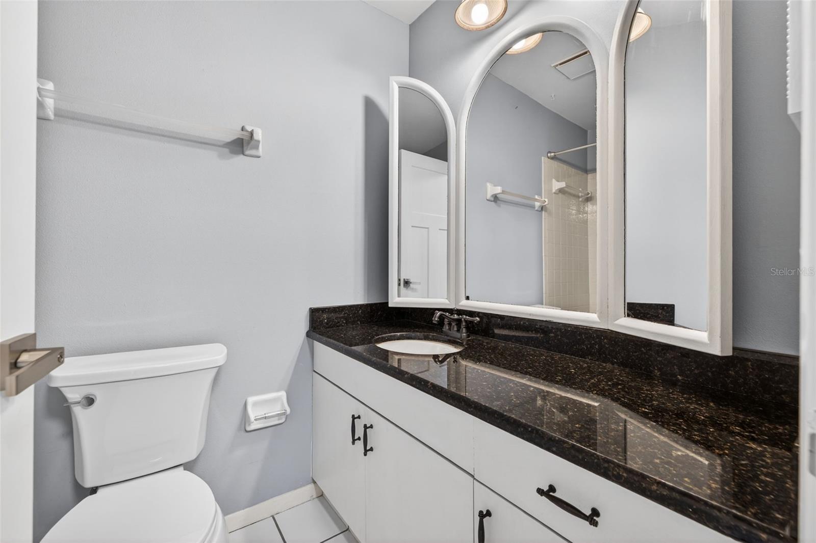 Image 21 of 41 For 1345 Daffodil Place 605