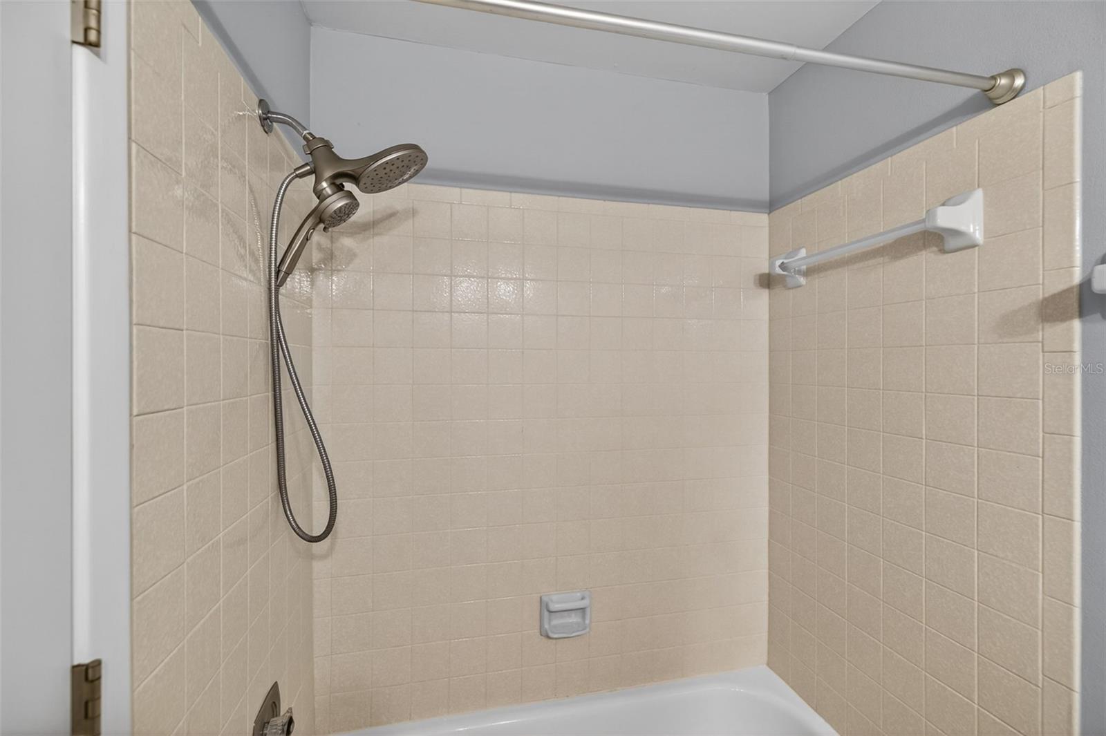 Image 22 of 41 For 1345 Daffodil Place 605