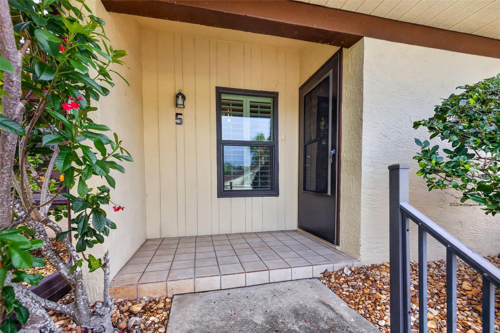 Image 3 of 41 For 1345 Daffodil Place 605