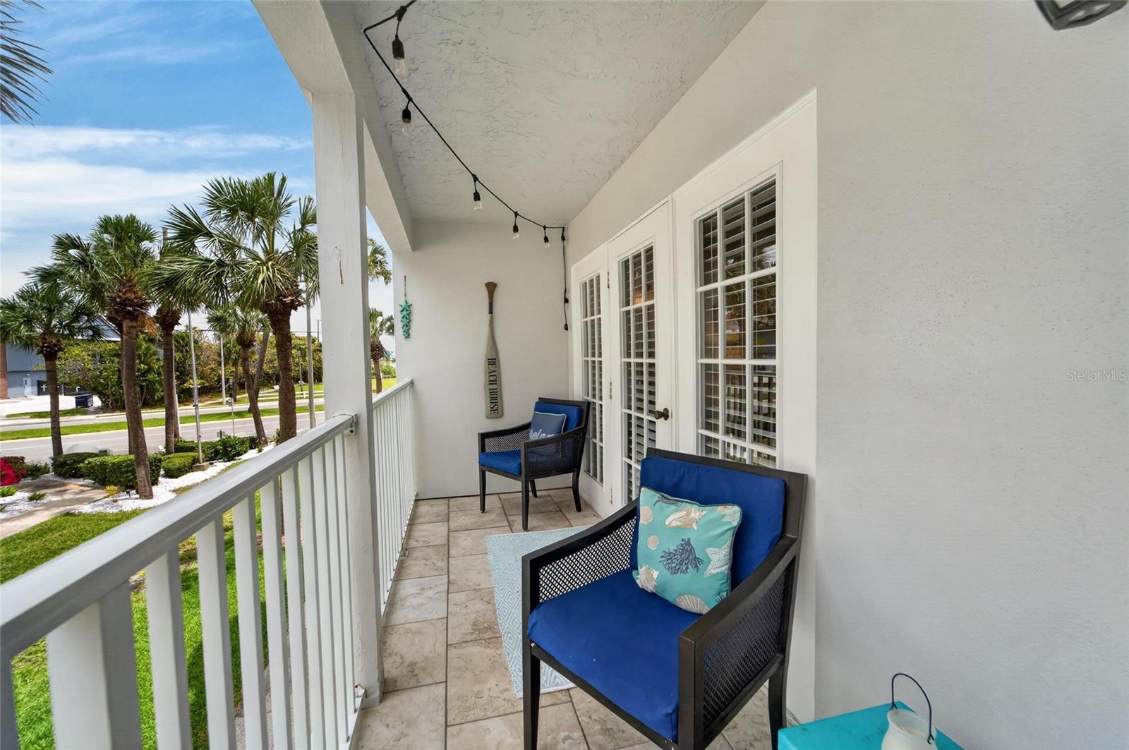 Image 17 of 97 For 17960 Gulf Boulevard 106