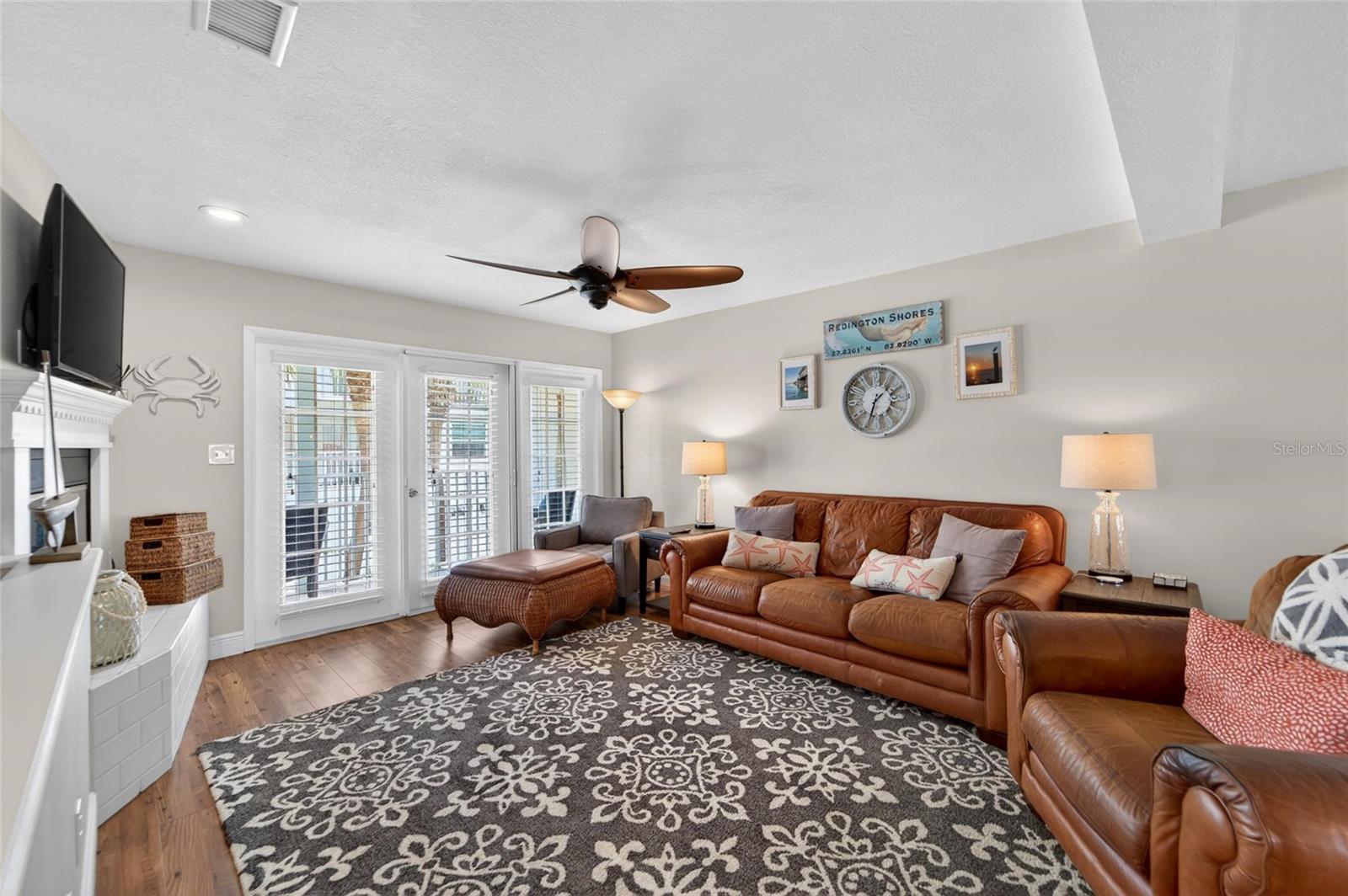 Image 27 of 97 For 17960 Gulf Boulevard 106