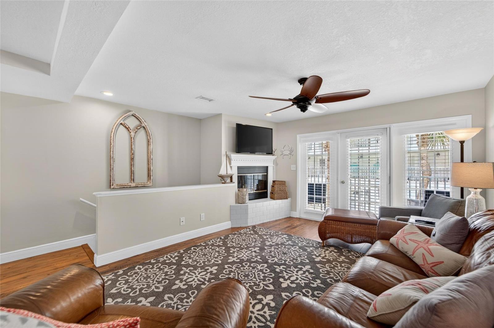 Image 28 of 97 For 17960 Gulf Boulevard 106