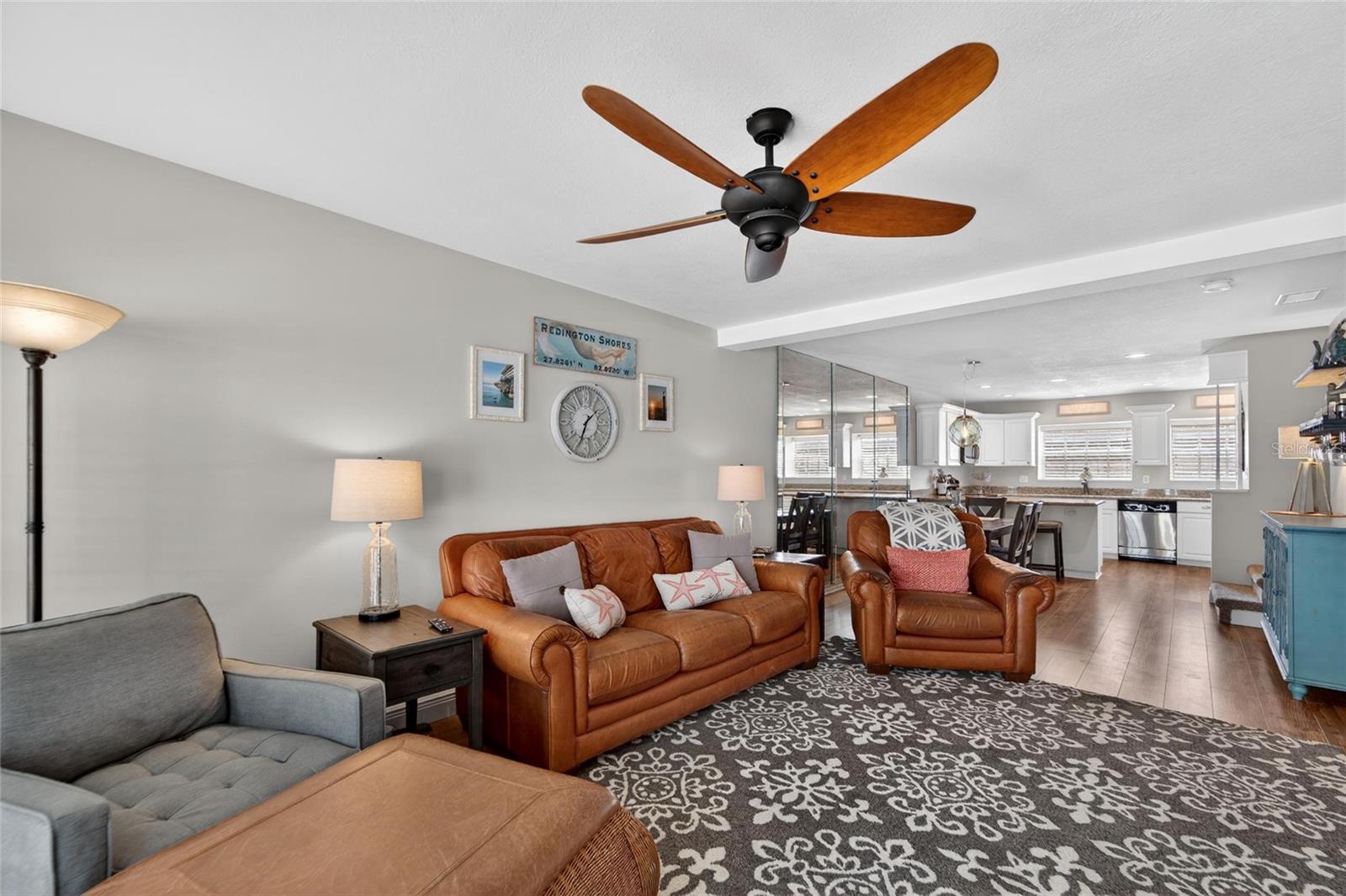 Image 29 of 97 For 17960 Gulf Boulevard 106