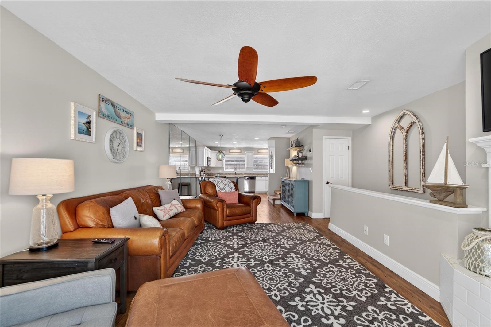 Image 30 of 97 For 17960 Gulf Boulevard 106
