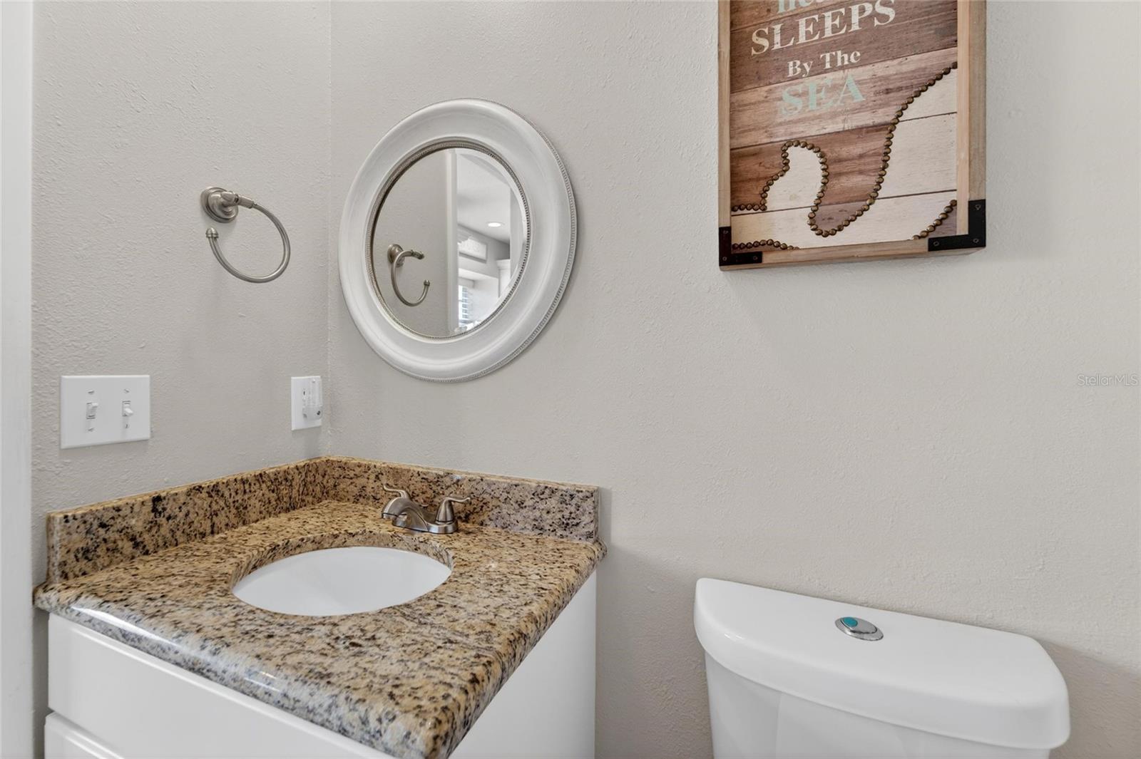 Image 44 of 97 For 17960 Gulf Boulevard 106