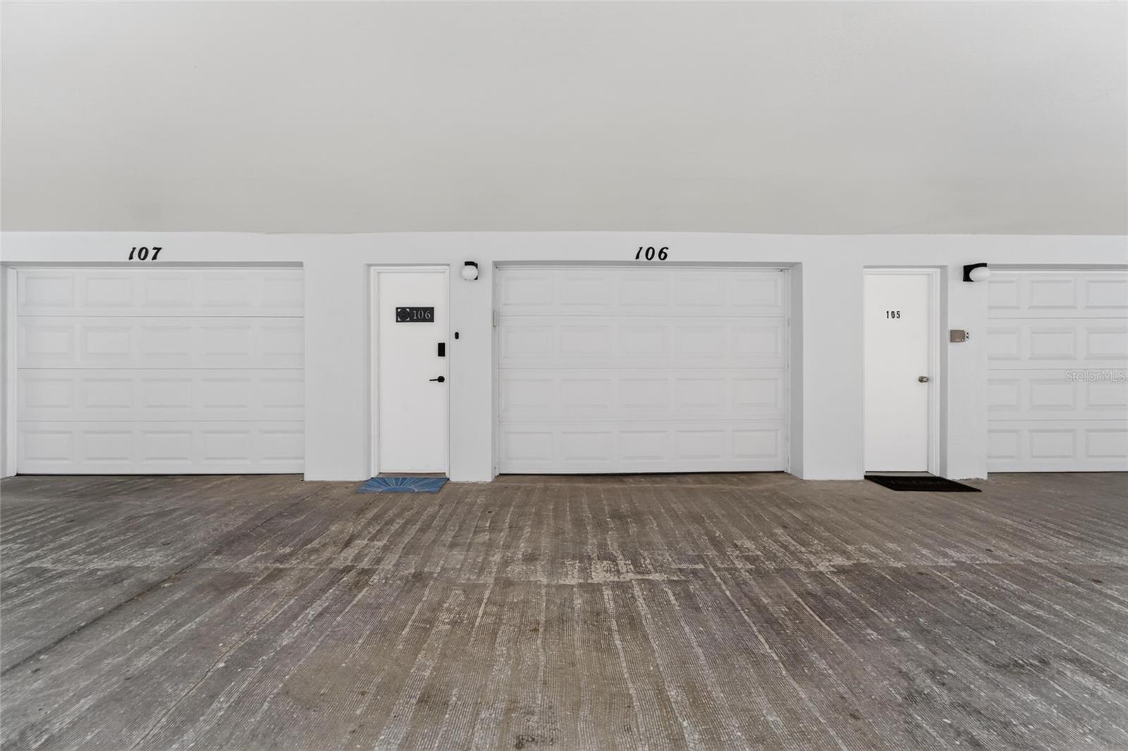 Image 5 of 97 For 17960 Gulf Boulevard 106