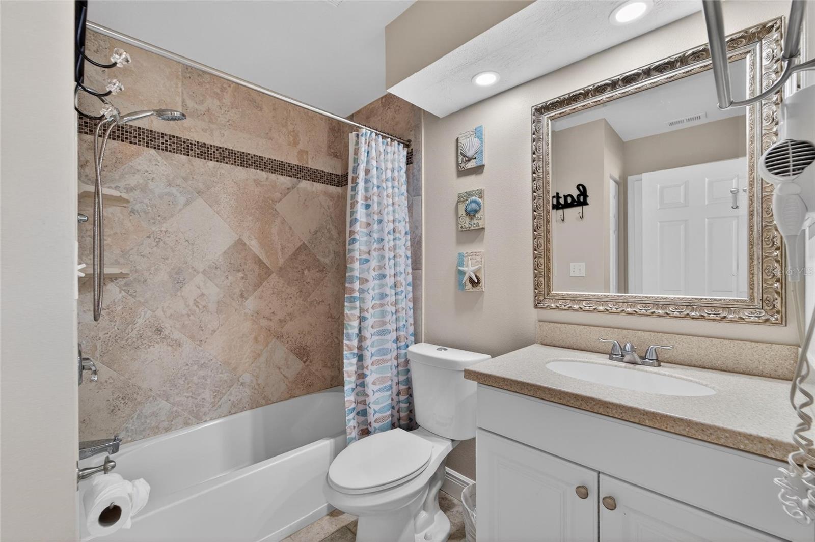 Image 60 of 97 For 17960 Gulf Boulevard 106