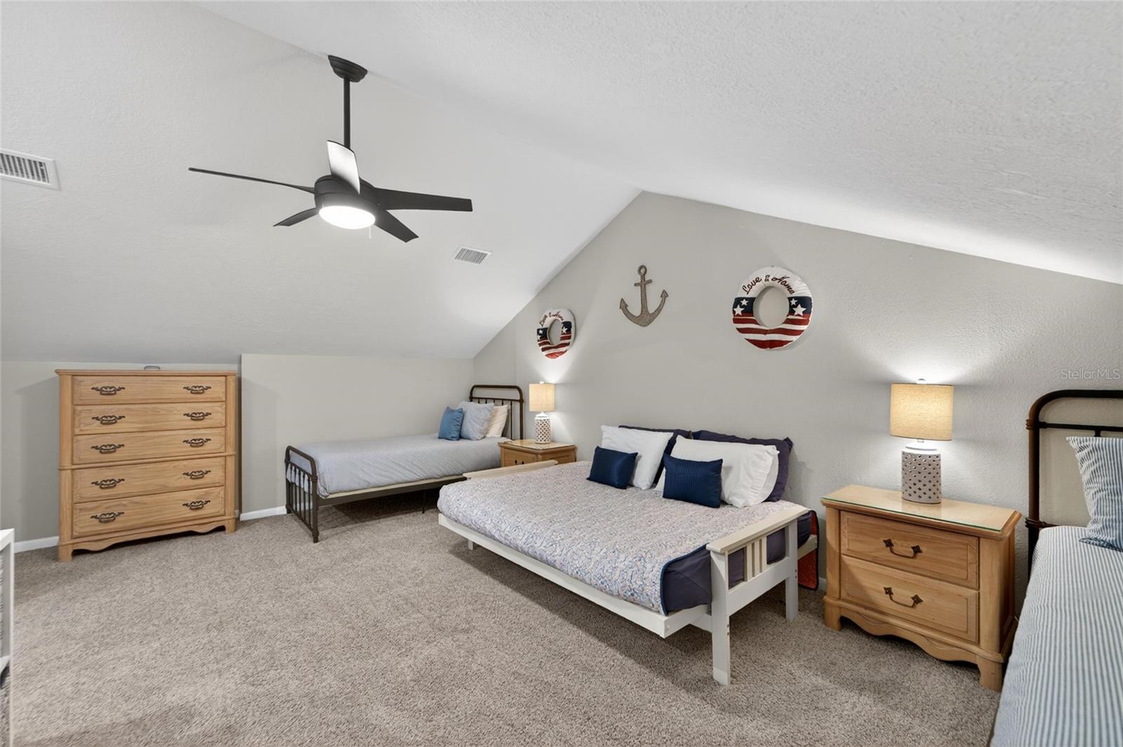 Image 68 of 97 For 17960 Gulf Boulevard 106