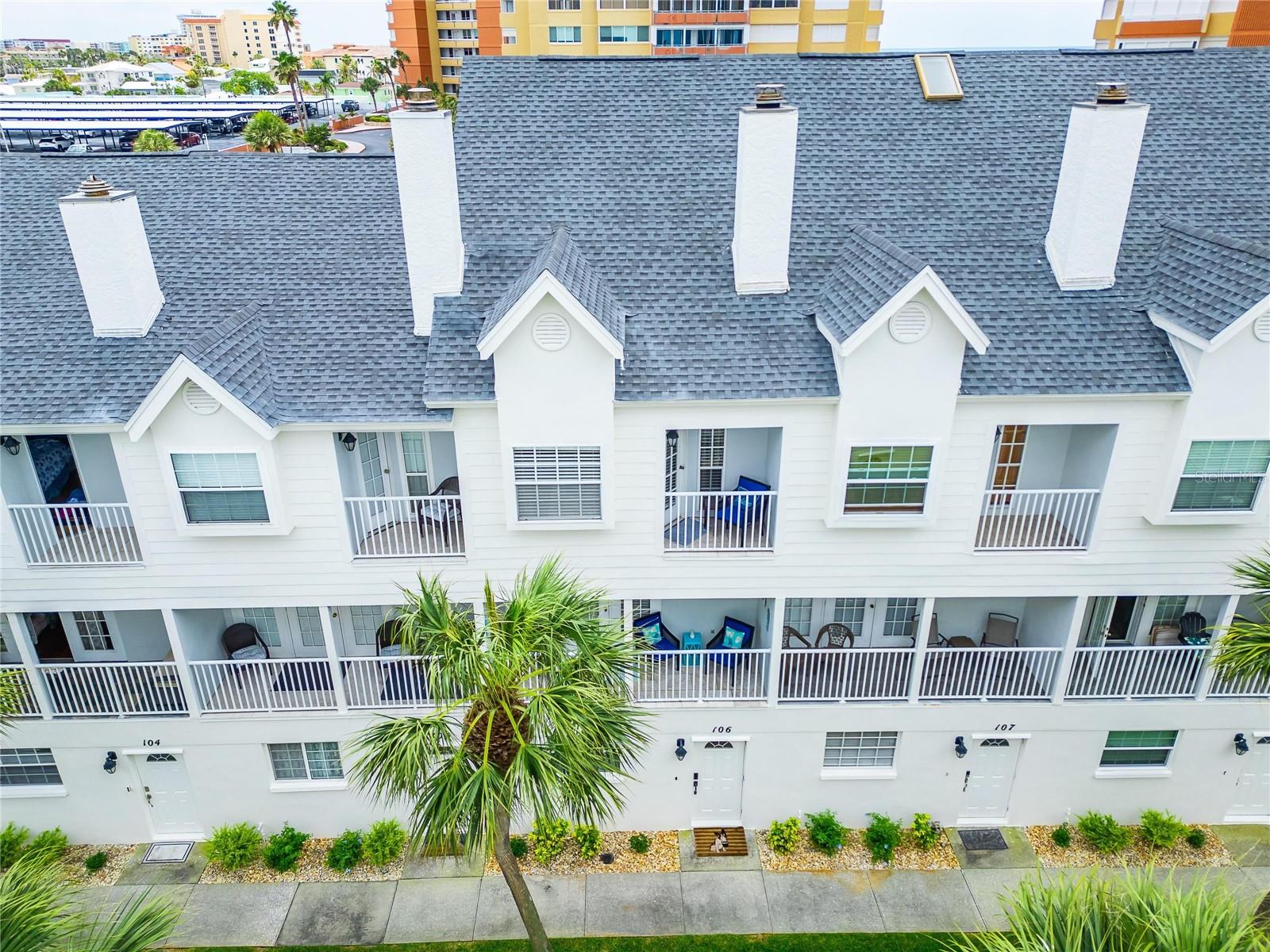 Image 73 of 97 For 17960 Gulf Boulevard 106