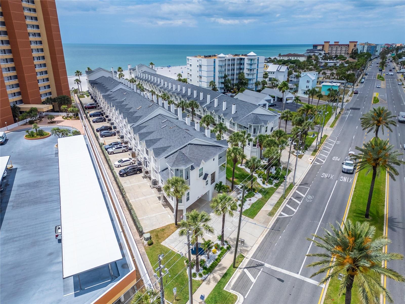 Image 76 of 97 For 17960 Gulf Boulevard 106