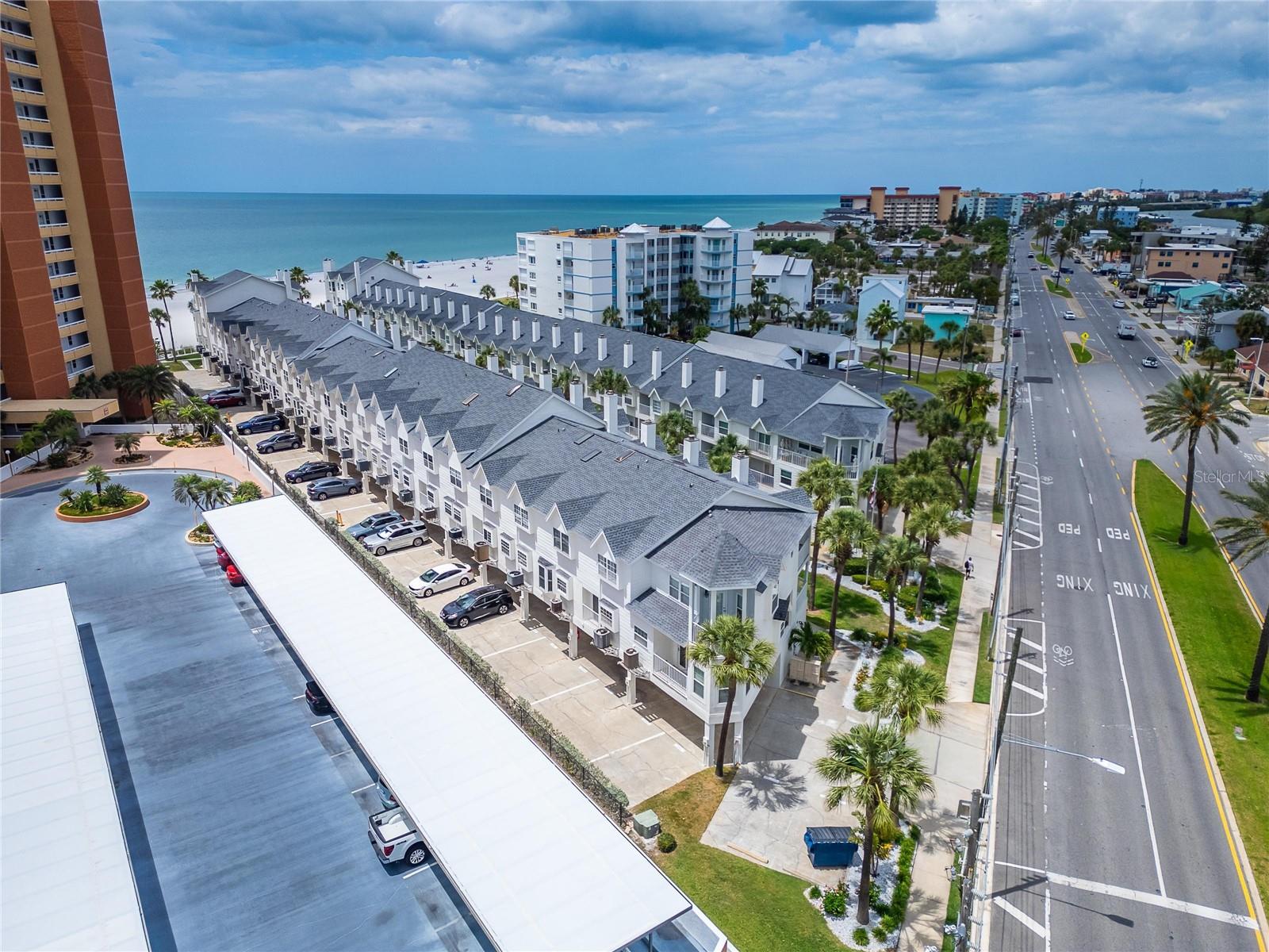 Image 77 of 97 For 17960 Gulf Boulevard 106